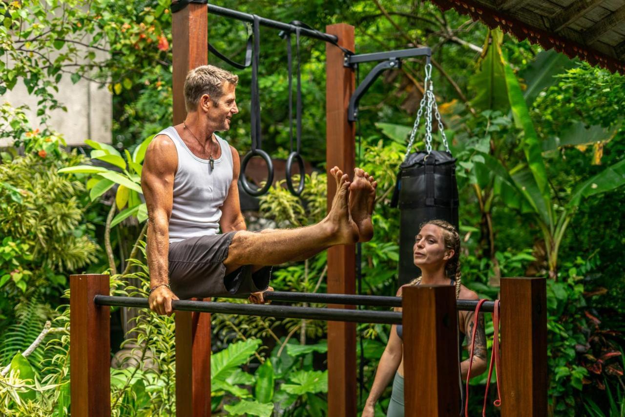 Uluwatu Yoga Resort エクステリア 写真